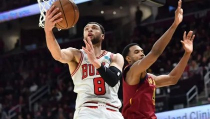 星空体育-拉文续约公牛阵容却原地踏步 下季想突破先求健康