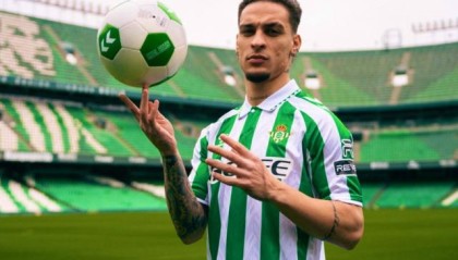 安东尼的曼联孽缘：从梦幻开局到队史最差