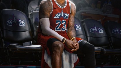 次轮得票西部第八！美媒：詹姆斯全明星可能会替补出战吗？